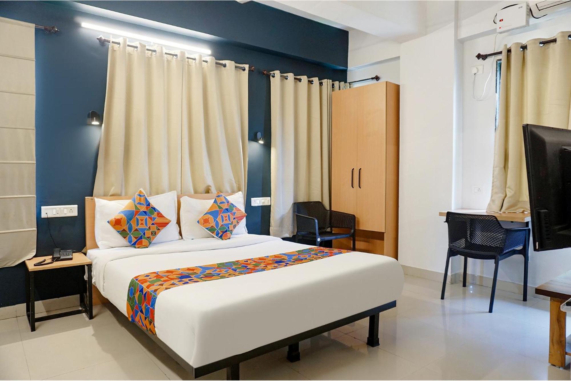 Fabhotel Aura Homes - Nr Khandoba Mandir Pimpri-Chinchwad Экстерьер фото